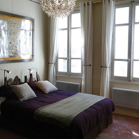 Les Remparts Apartment อาวีญง ภายนอก รูปภาพ