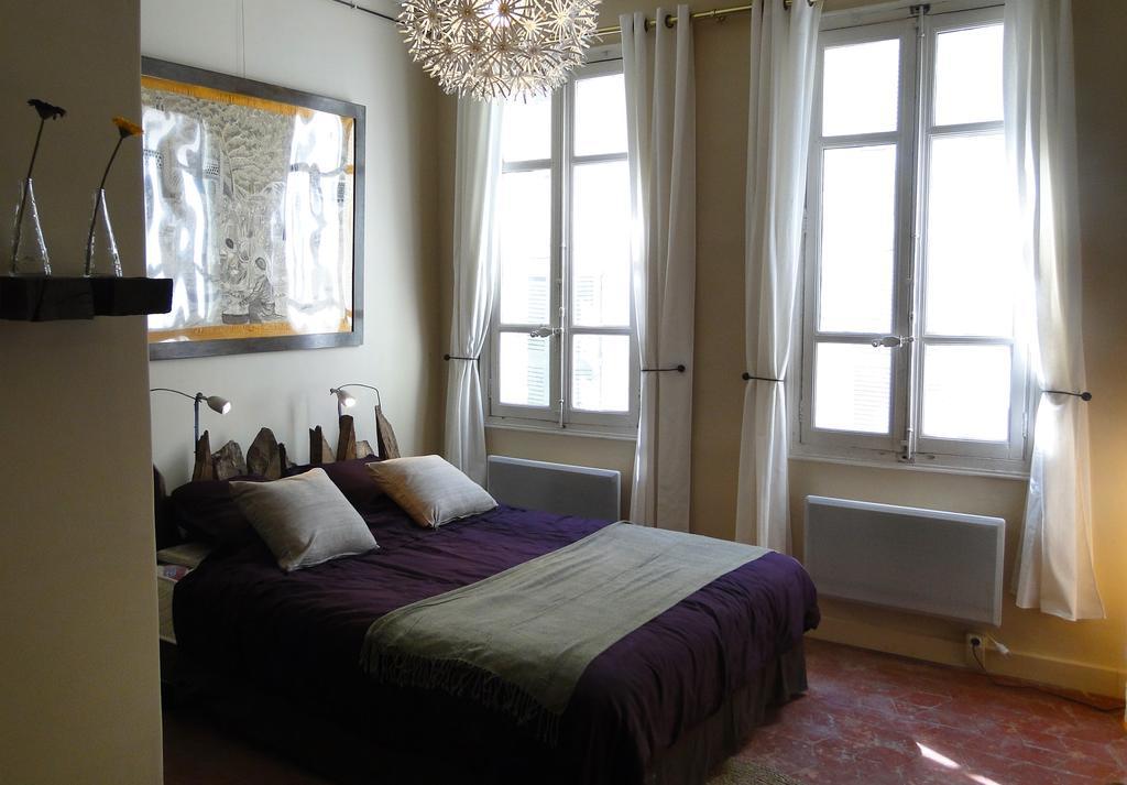 Les Remparts Apartment อาวีญง ภายนอก รูปภาพ