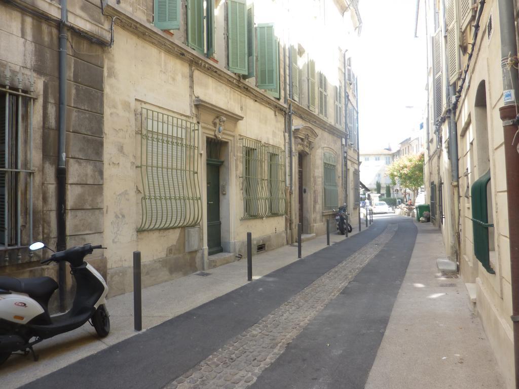 Les Remparts Apartment อาวีญง ภายนอก รูปภาพ